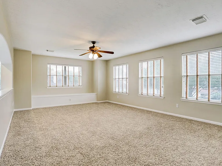 10410 Five Oaks Ct — Photo 36