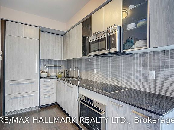 4th image of 5162 Yonge St #Lph303