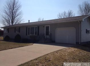 304 3rd Ave, Waldorf, MN 56091