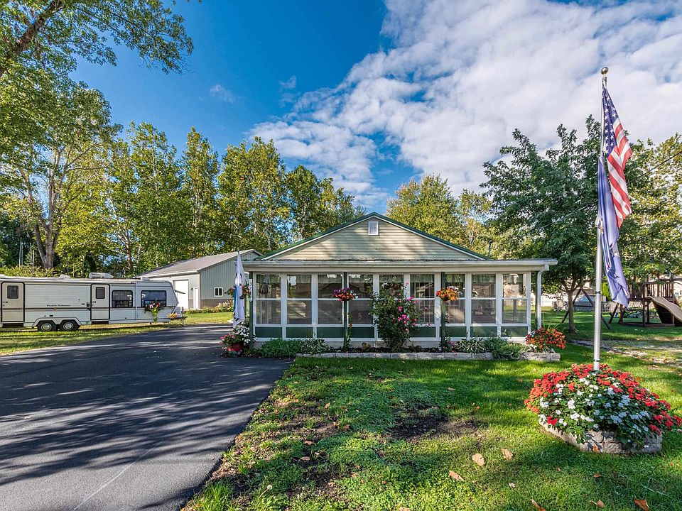 1st image of 3719 W Lakeshore Dr #57