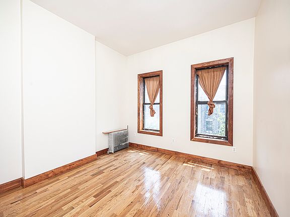 5th image of 315 Jefferson St APT 3R