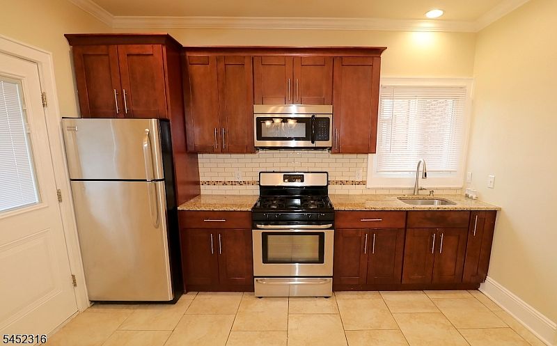 1st image of 93 Nichols St #R1