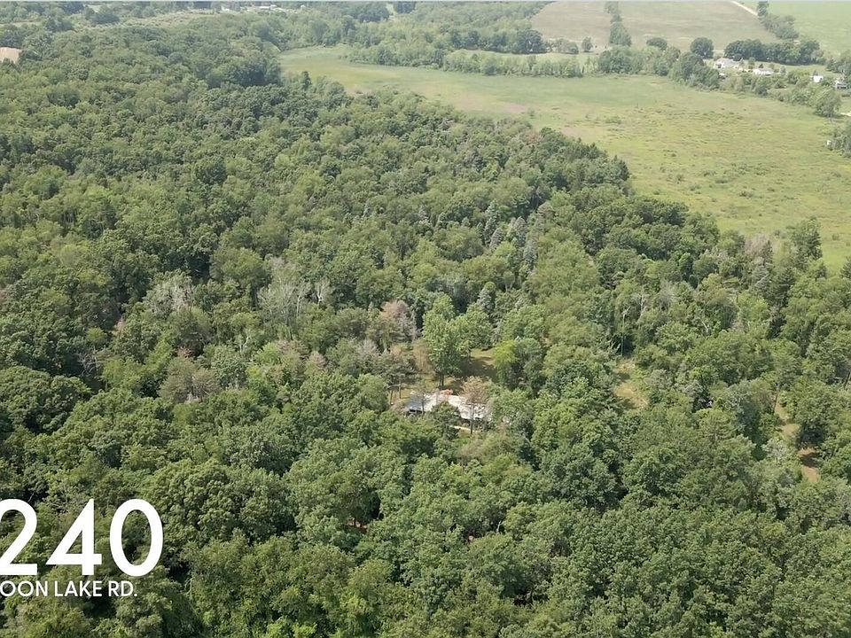3240 Half Moon Lake Rd, Hillsdale, MI 49242 MLS 23027207 Zillow
