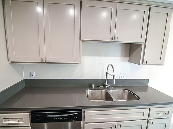 4th image of 1447 Harvard St #174-2