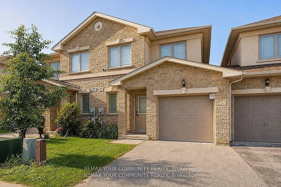 4 bed, $2,450 — Photo 1