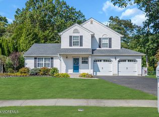 21 Teakwood Dr, Jackson, NJ
