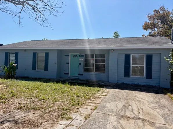 1201 Colerain Ave, Tavares, FL 32778