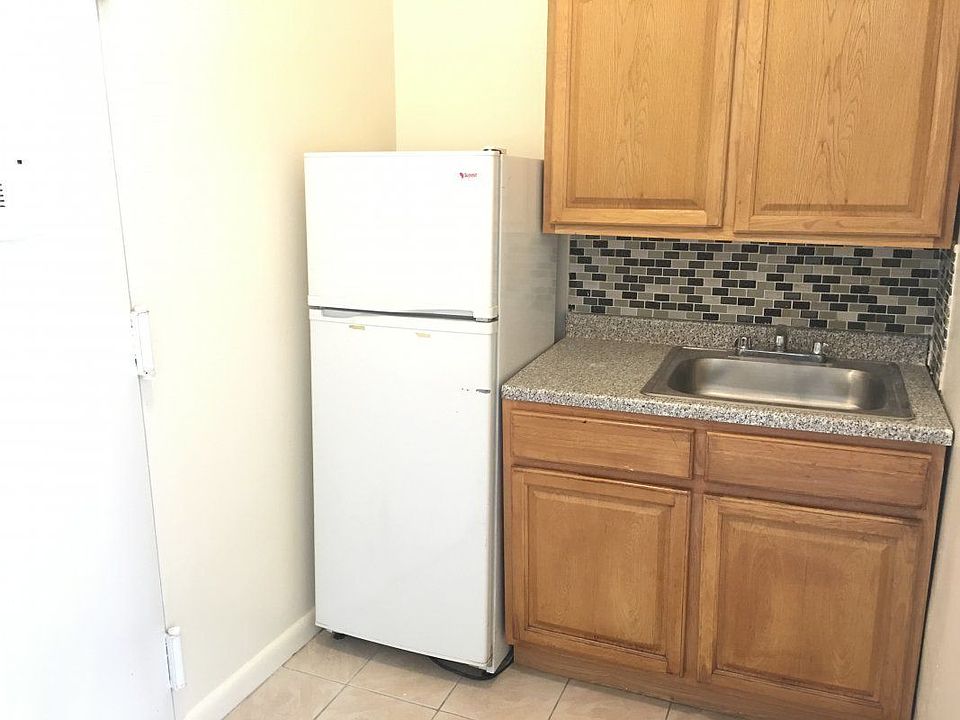 1st image of 219 W 145th St APT 23