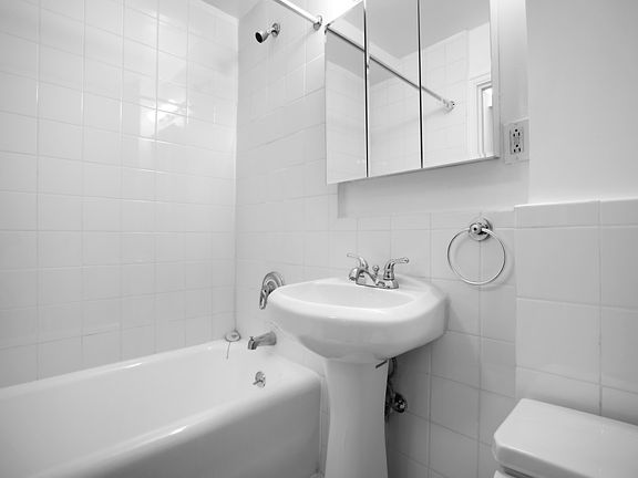 5th image of 253 W 72nd St APT 405
