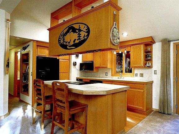 2nd image of 3095 Highlands Dr