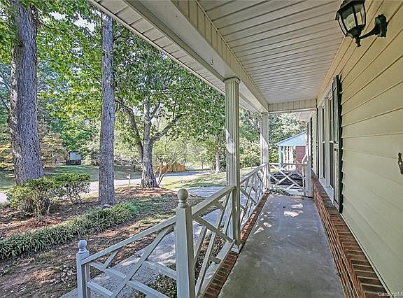 2nd image of 805 Forestbrook Dr