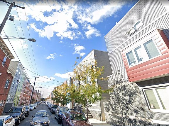 2nd image of 502 Dickinson St Floor 3