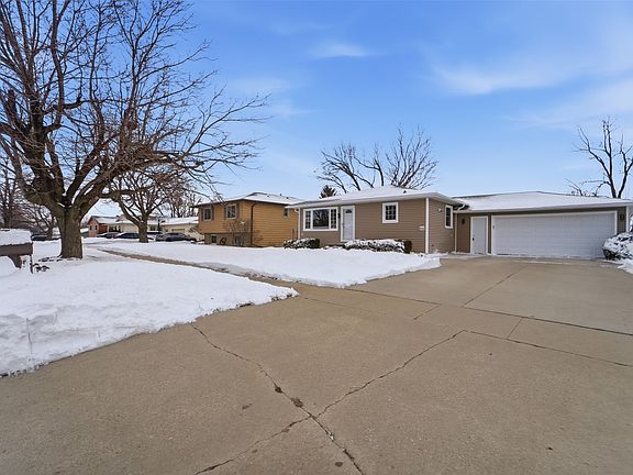 4th image of 506 Nicholas Dr