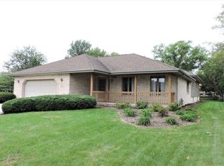 1421 Cherrywood Ln, New Lenox, IL 60451