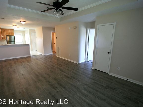 4th image of 901 Camellia Ct APT B
