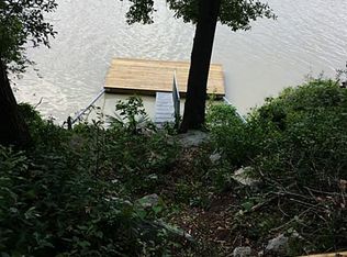 Walker Trl, Huntsville, TX 77320