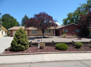 622 N Gladeview Dr, Farmington, NM 87401