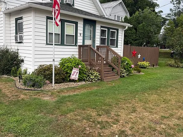 9 County Route 33, Central Square, NY 13036