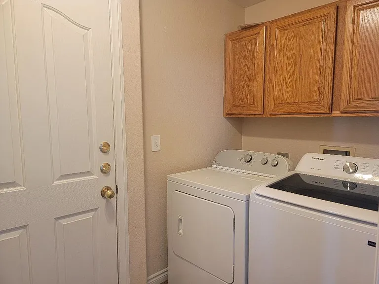 120 Golf Course St — Photo 11