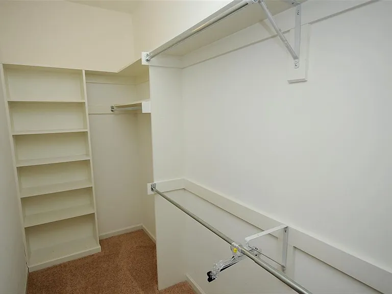 1101 Tenbury Pl — Photo 23