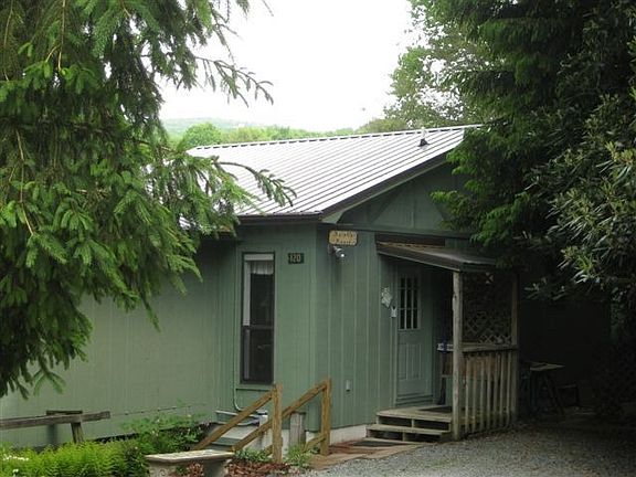 3rd image of 120 Woodridge Rd