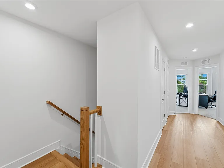 4256 Frost St — Photo 19