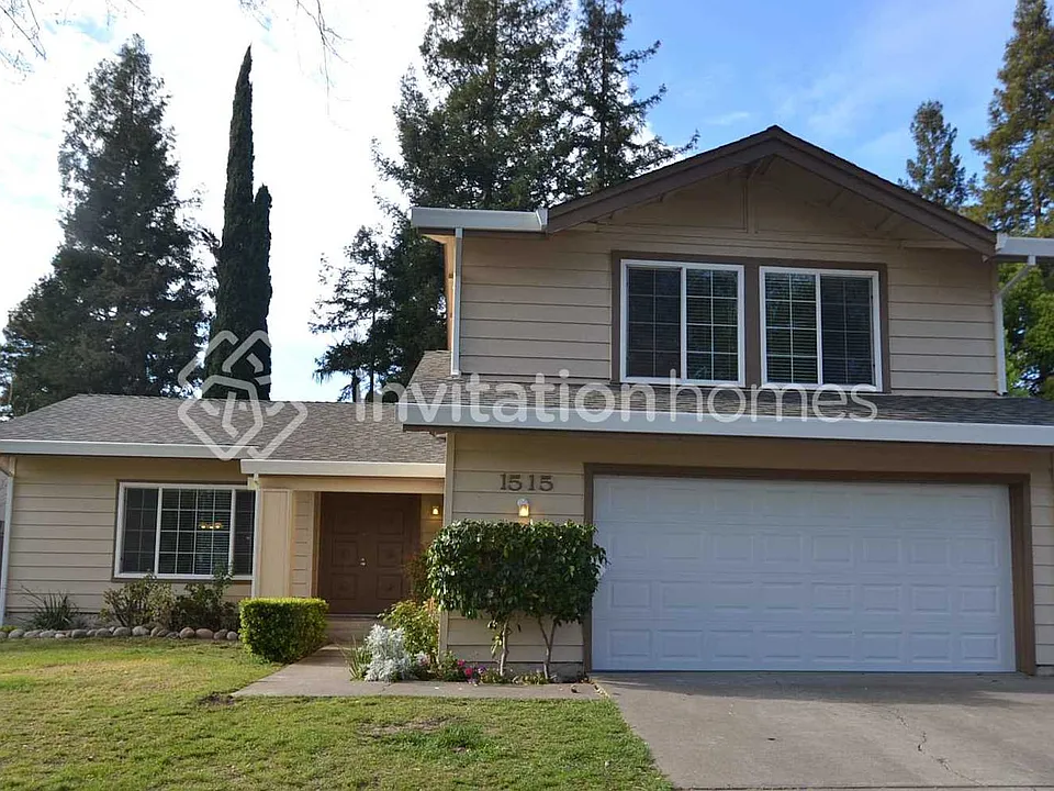 1515 Woodland Oaks Way