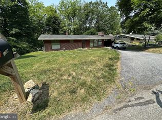 1728 Westwood Rd, York, PA 17403
