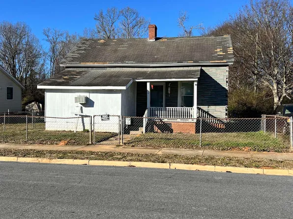 100 Beauregard St, Clinton, SC 29325