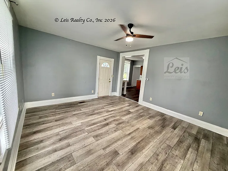 300 E Orchard St — Photo 2