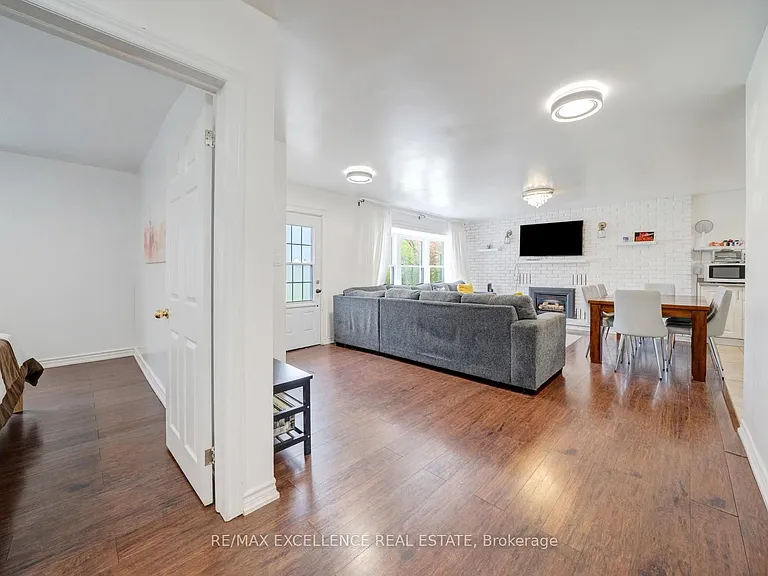 12575 Niagara River Pkwy — Photo 28