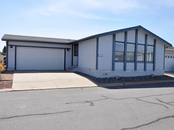 635 Via Costa Rica, Vista, CA 92081