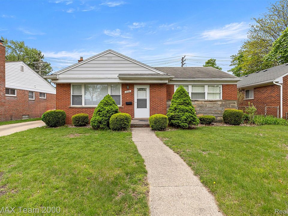 1st image of 18441 Oakwood Blvd