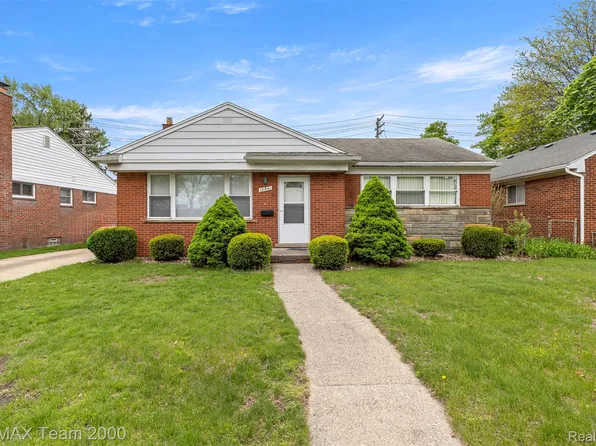 18441 Oakwood Blvd, Dearborn, MI 48124
