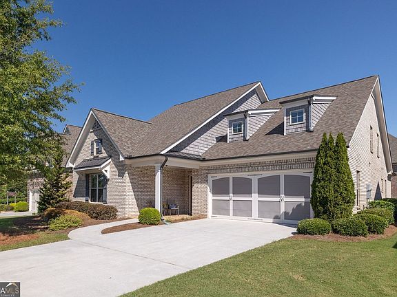 2nd image of 6025 Overlook Club Cir