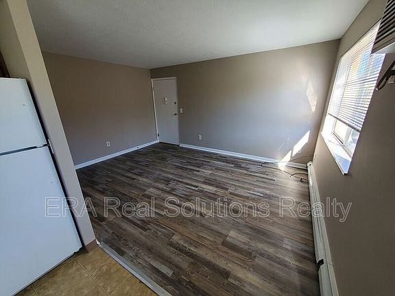 2nd image of 3006 Montana Ave APT 2