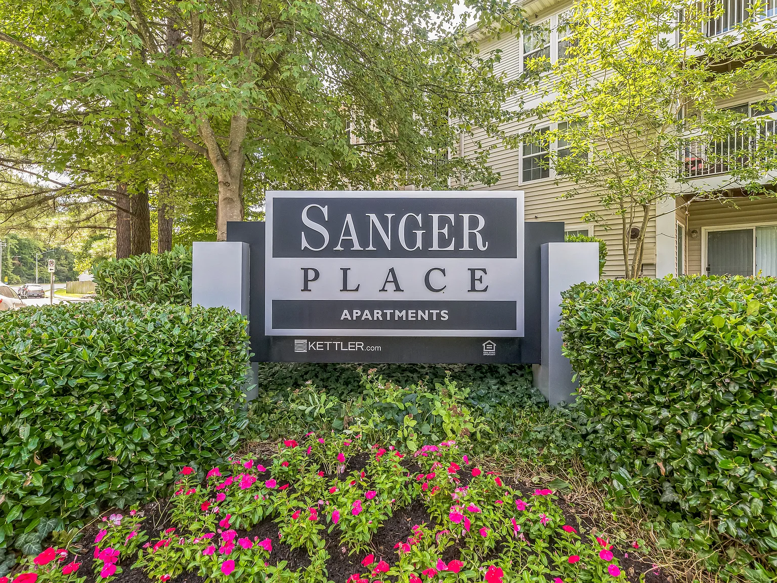 Sanger Place — Photo 2