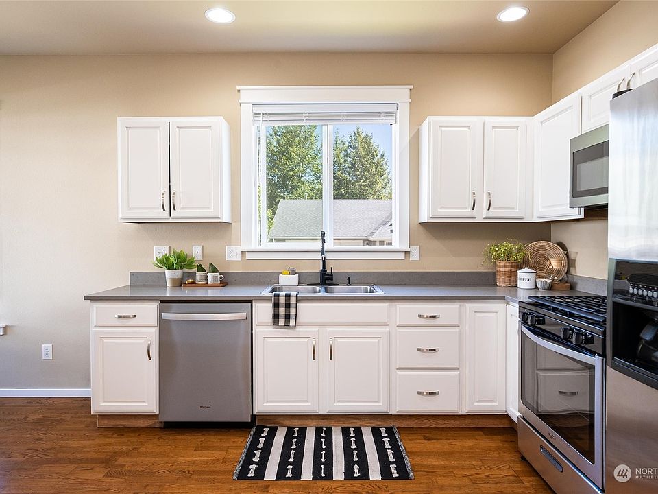 2098 Roxy Loop, Ferndale, WA 98248 | Zillow