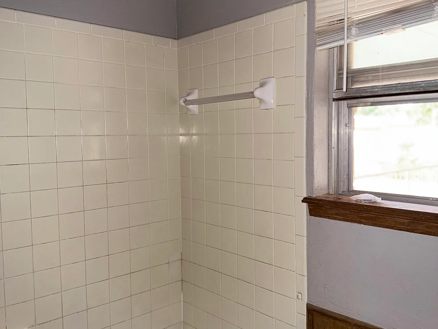 2 bed, 1500 sqft, $1,100 — Photo 2