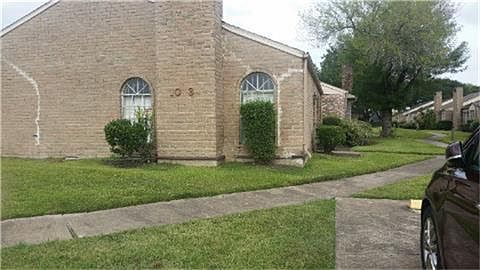 1st image of 10732 Bexley Dr