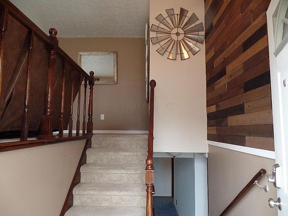 3rd image of 197 Prince Of Wales Dr