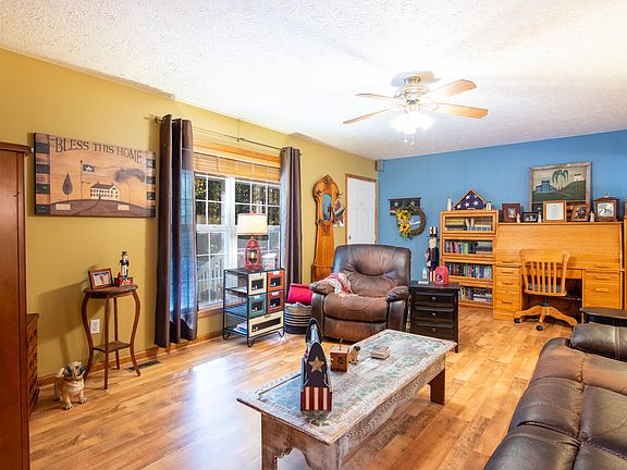 4th image of 6701 Cane Creek Dr