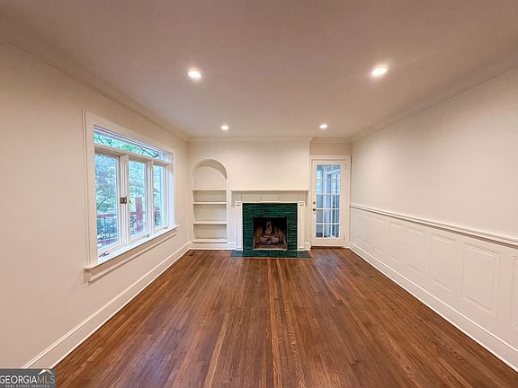 3rd image of 512 Harold Ave