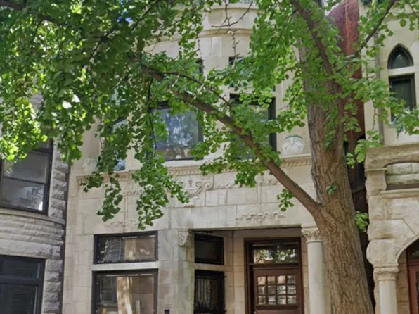 437 W Roslyn Pl, Chicago, IL 60614