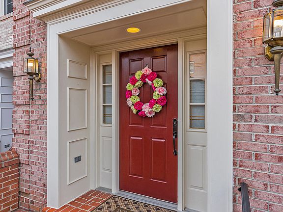 3rd image of 5908 Maplewood Park Pl