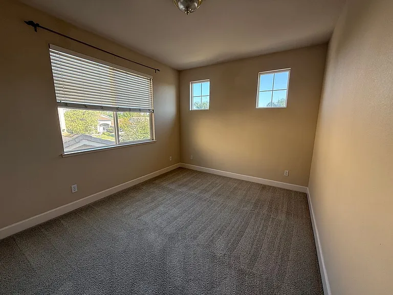 3389 Bonaire Rd — Photo 13