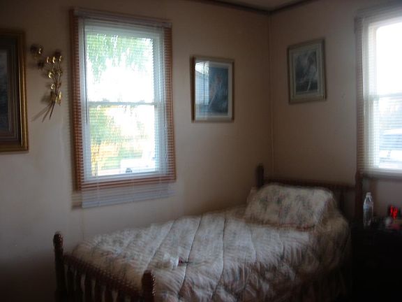 5th image of 8392 E County Road 200 S