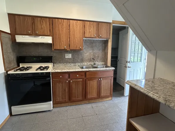 1-9 Allen St, Adams, MA