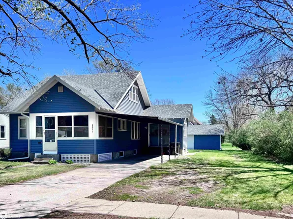 1221 12th St, Onawa, IA 51040