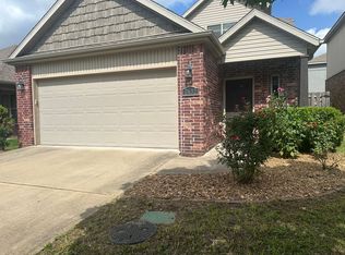 2632 N Arroyo Ave, Fayetteville, AR 72703